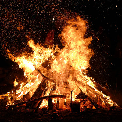 6 Halloween & Bonfire Night Activities the Whole Family Will Enjoy