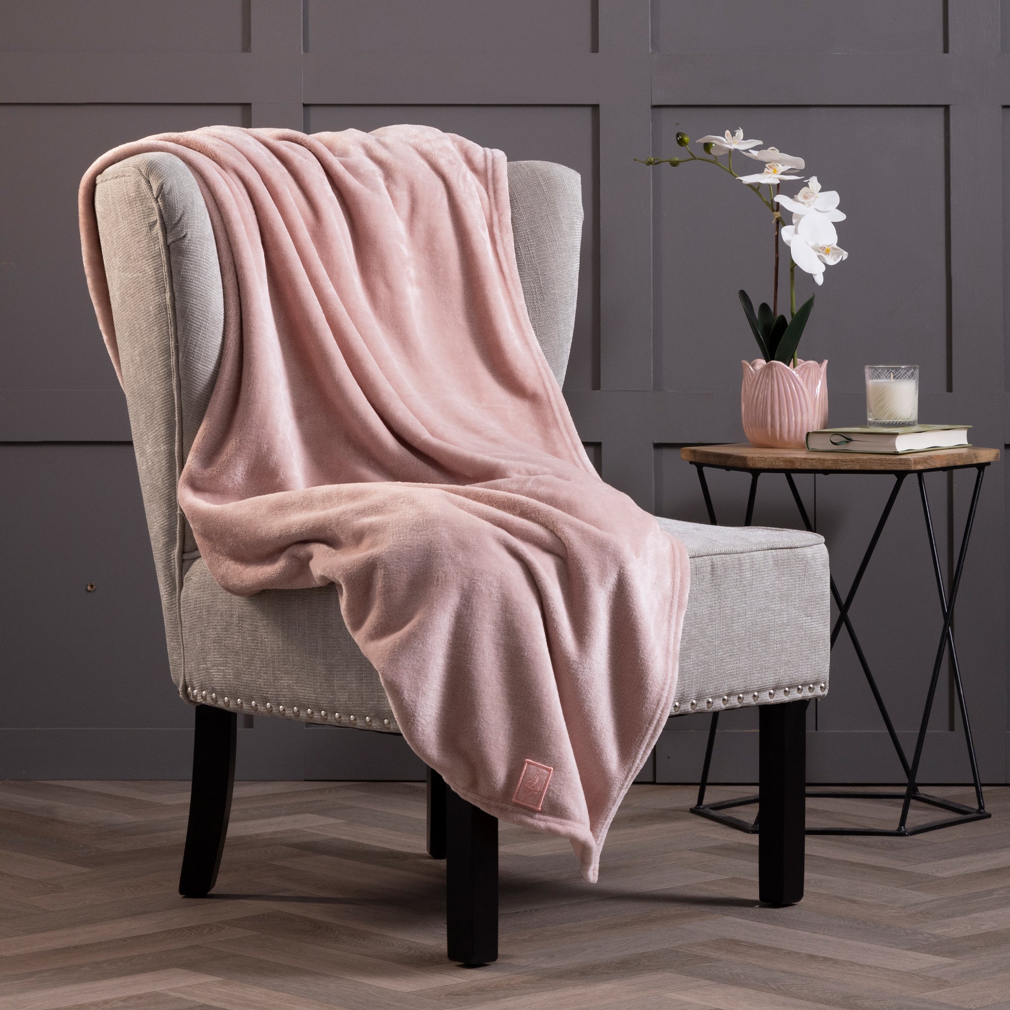 Dusky pink fur throw sale