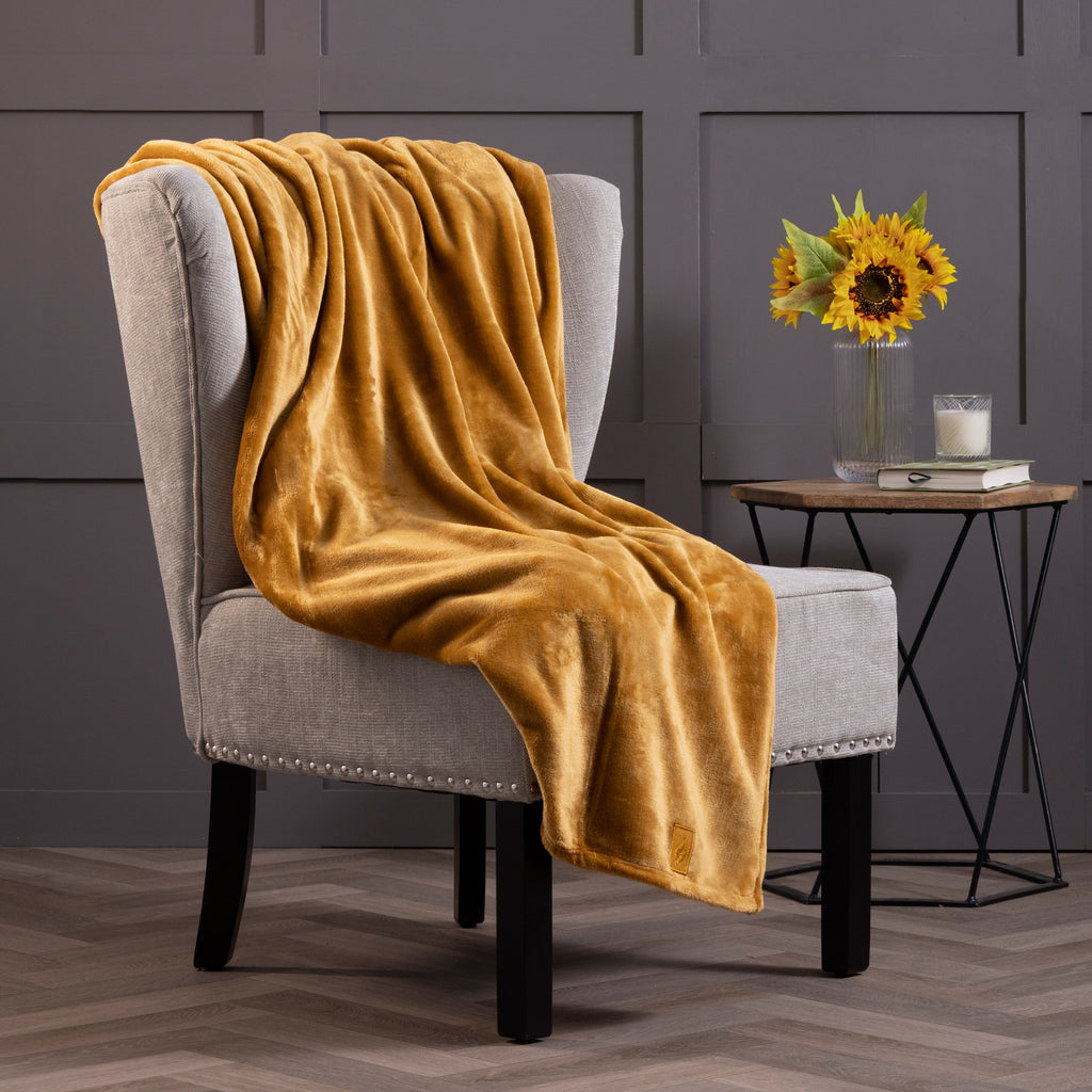 Fleece Thermal Blanket/Throw 180cm x 200cm Gold Dust – Heat Holders